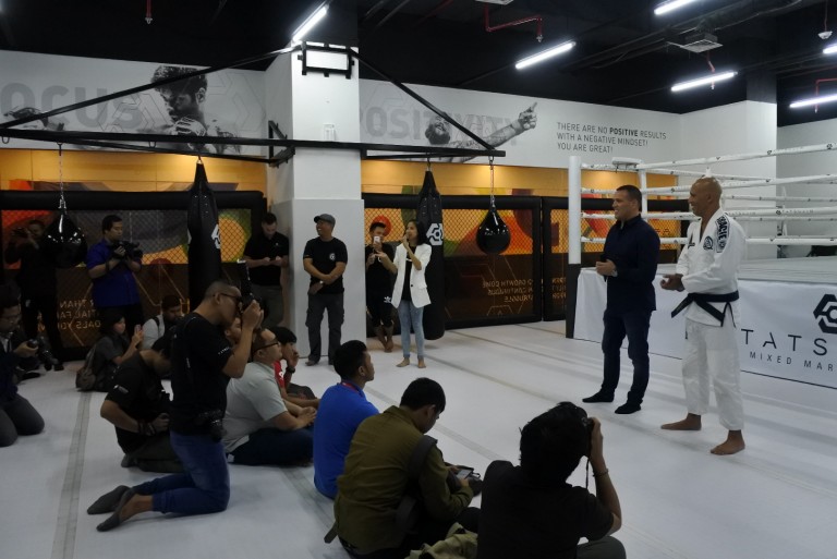 Legenda MMA Royce Gracie Datang ke Indonesia
