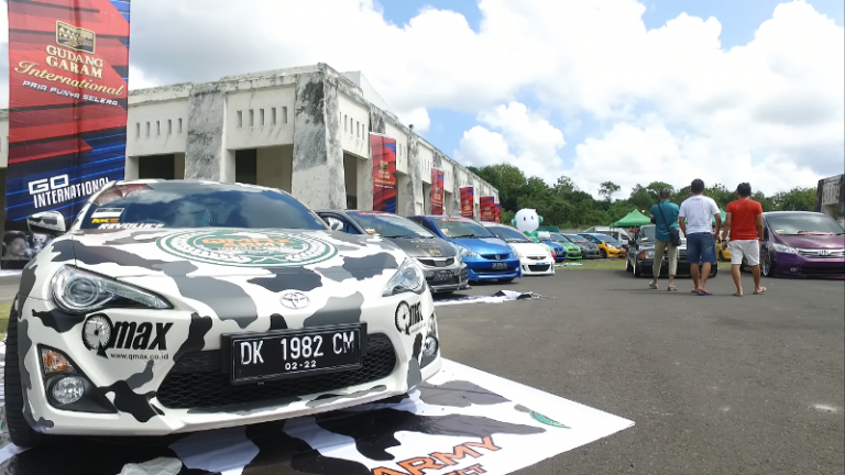 Camouflage Look Contest ala Q-Max Army