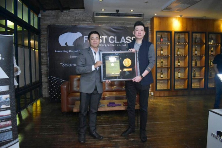 Rekor Otomotif Indonesia Untuk Karpet Coil Paling Tebal dan Kuat