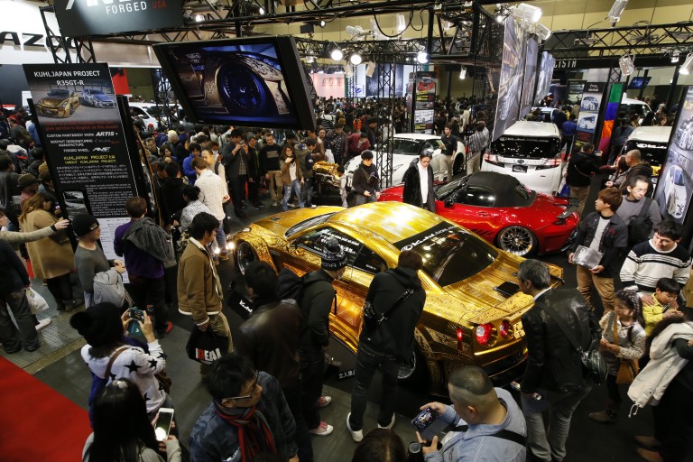 Rahasia Modifikasi KUHL Racing R35 GT-R Gold Terungkap!