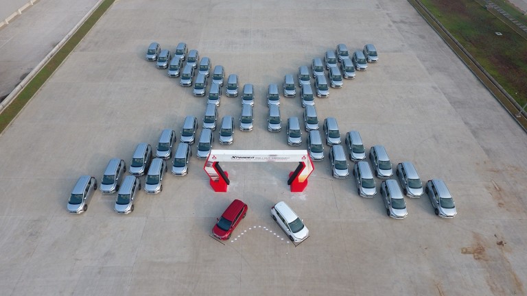 Mitsubishi Xpander Sukses Jadi Mobil Paling Laris