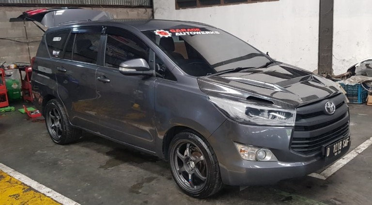 Kijang Innova