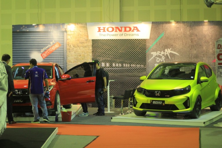 Honda Hadir di Indonesia Modification Expo 2019 Membawa Dua Mobil Modifikasi