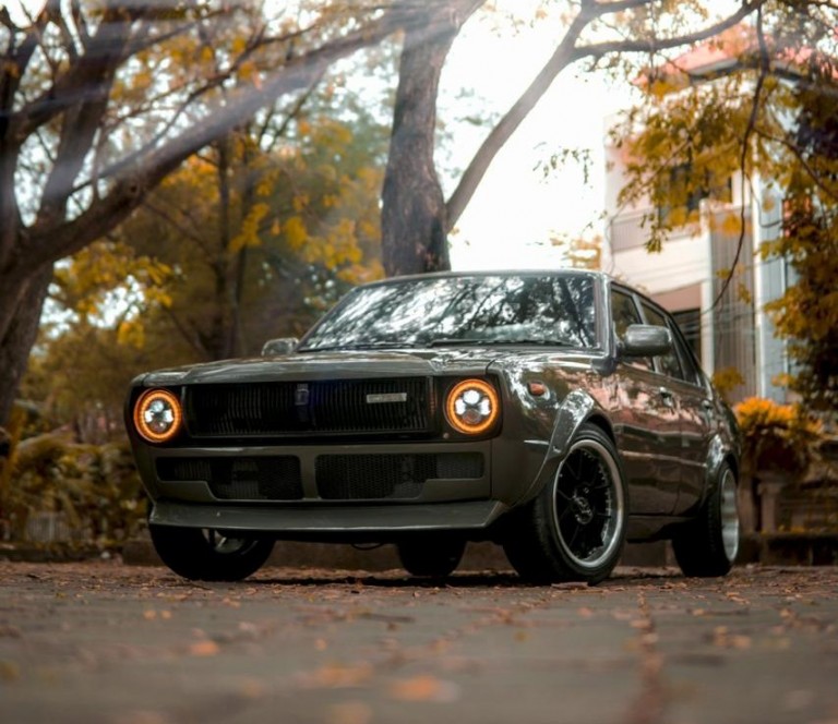 Toyota Corolla KE30 Tampil Standout Bergaya Silvia S14 Rocket Bunny