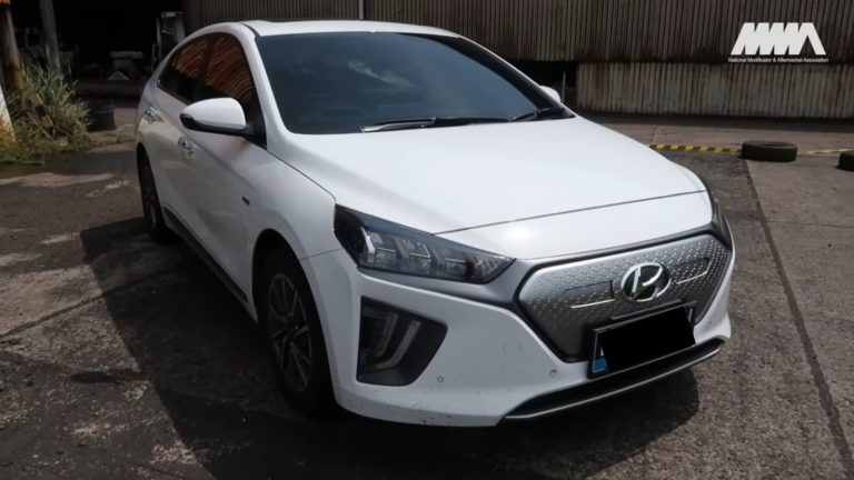 Sensasi Berkendara Hyundai Ioniq: Kabin Senyap dan Torsi Spontan Jadi Nilai Plus