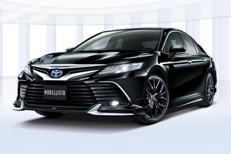 Toyota Camry 2021 Modif Tipis-tipis Berkat Kolaborasi Modellista dan GR Sport