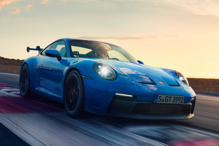 Kental Aura Balap, Porsche 911 GT3 Gen-992 Resmi Diluncurkan, Langsung Lahap Trek Nurburgring