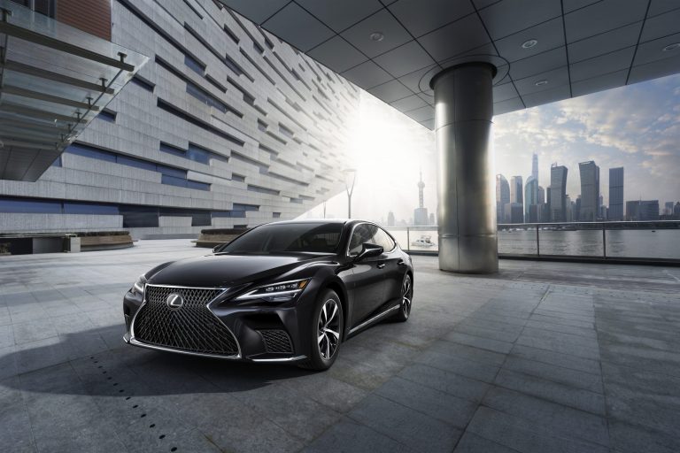Lexus Indonesia Perkenalkan New Lexus LS Series, Evolusi Mahakarya Model Flagship