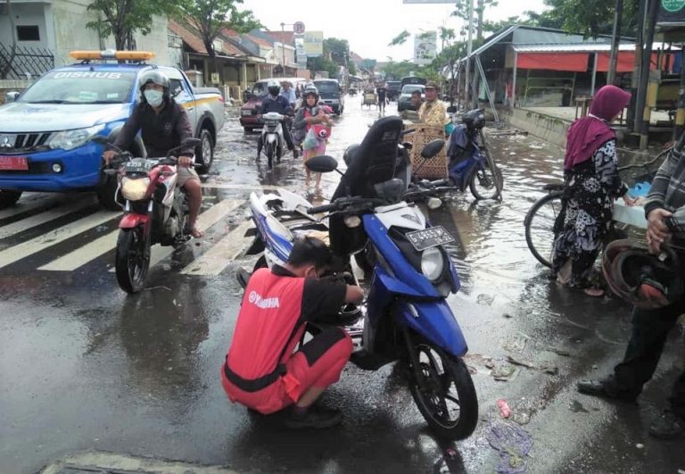 Yamaha Berikan Servis Gratis Motor Korban Banjir di Jawa Tengah