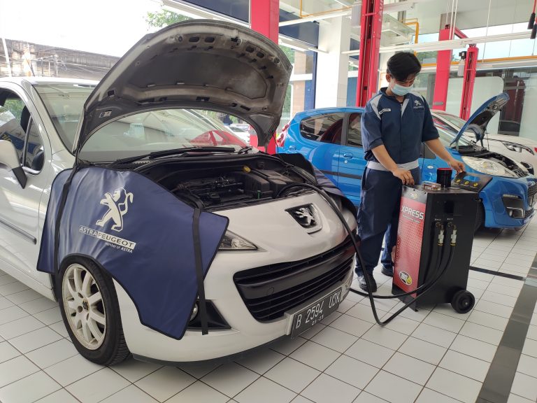 Flush Oli Matic Secara Berkala Bikin Transmisi Otomatis Awet dan Prima