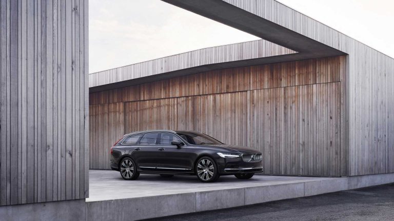Rambah Model SUV Crossover, Volvo Istirahatkan Model Sedan dan Wagon