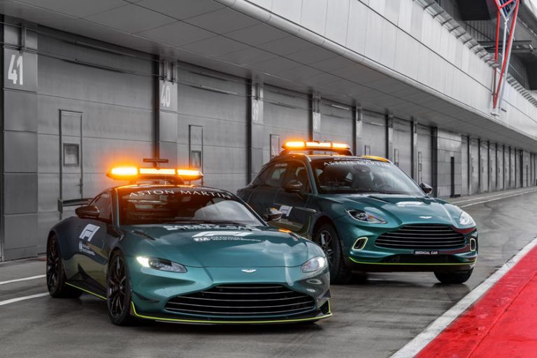 Dua Mobil Aston Martin Berbagi Tugas Jadi Safety & Medical Car di Ajang Balap F1 2021 