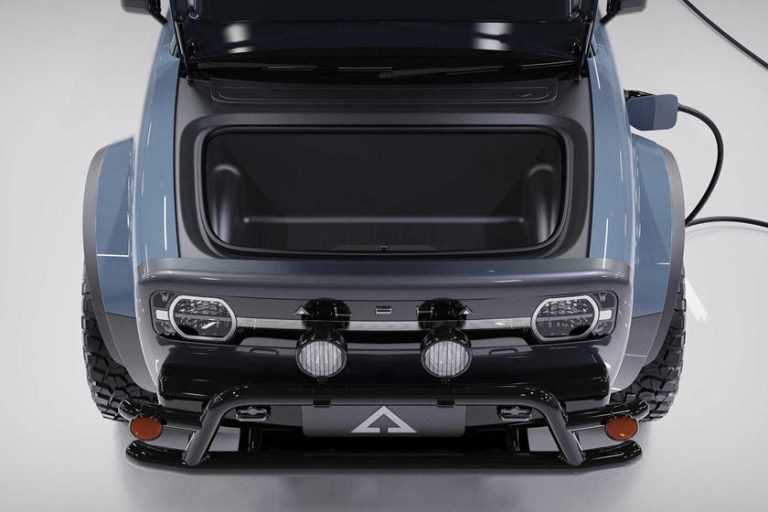 Pikap Listrik Murah Bergaya Retro Ini Siap Tantang Dominasi Tesla Cybertruck di AS
