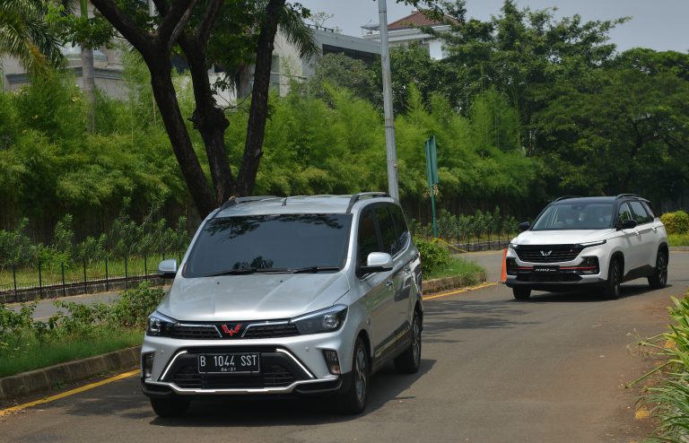 Wuling Motors Ajak Tiga Komunitasnya Jajal Fitur Terbaru Almaz RS