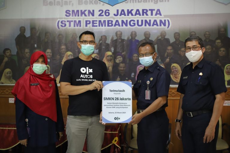 OLX dan SMKN 26 Resmi Tingkatkan SDM Industri Otomotif
