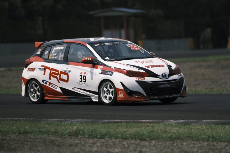 Toyota Team Indonesia Berhasil Raih Podium di Seri Perdana Balap ISSOM 2021