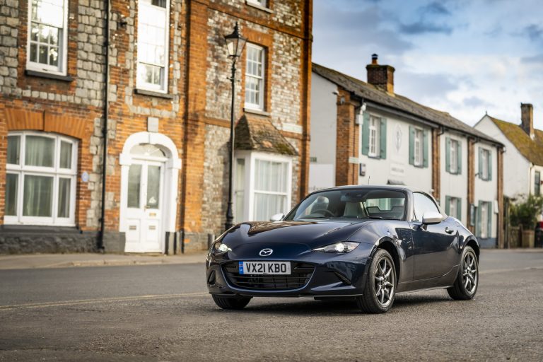 Hanya 160 Unit, Mazda MX-5 Sport Venture Perkuat Aura Roadster Eksklusif