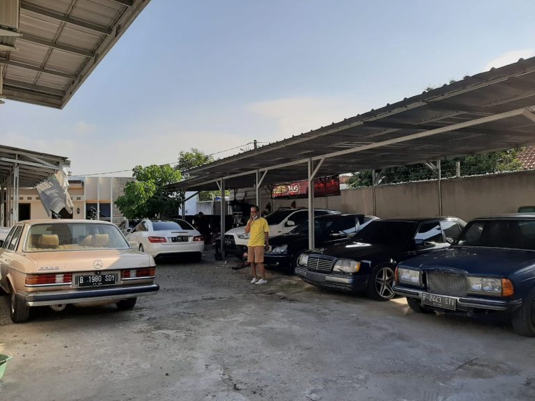 Bens Auto Project, ‘Dokter Spesialis’ Perbaikan Interior Mobil Klasik Retro