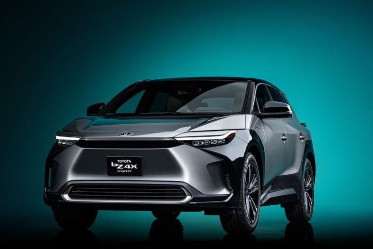 Toyota bZ4X Dikenalkan, Unit Crossover Terbaru di Segmen EV Murni