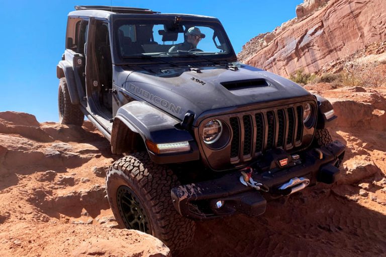 Jeep Lengkapi Wrangler dengan Paket Peningkatan Xtreme Recon Package
