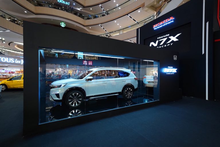Mobil Konsep Honda N7X Perkenalkan Diri ke Publik Kota Surabaya