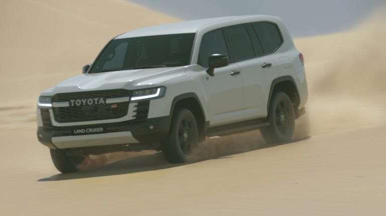 Ditunjang Fitur E-KDSS, Toyota Land Cruiser 300 Sanggup Jajal Medan Berat