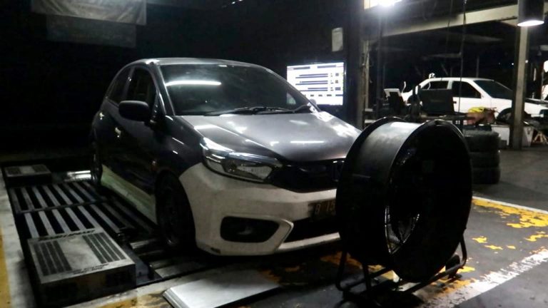 Intip Proses Penggarapan Mobil Modifikasi Brio Turbo Supergiveaway Road to IMX Pekanbaru