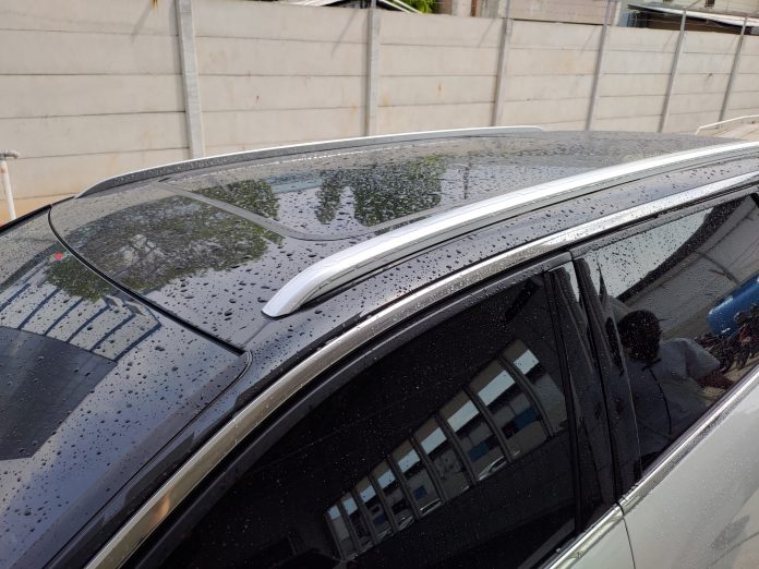 Astra Peugeot; Kiat Hindari dan Bersihkan Jamur di Kaca Mobil Eropa 1