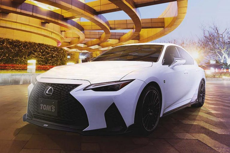 Lexus IS F Sport Dapat Paket Peningkatan Performa dari TOM’S Racing, Makin Stabil dan Bertenaga