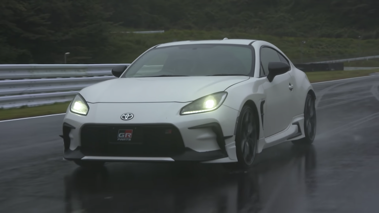 Toyota GR 86 Disematkan Body Kit Gazoo Racing, Adopsi Teknologi Aerodinamis Mobil Balap Super GT