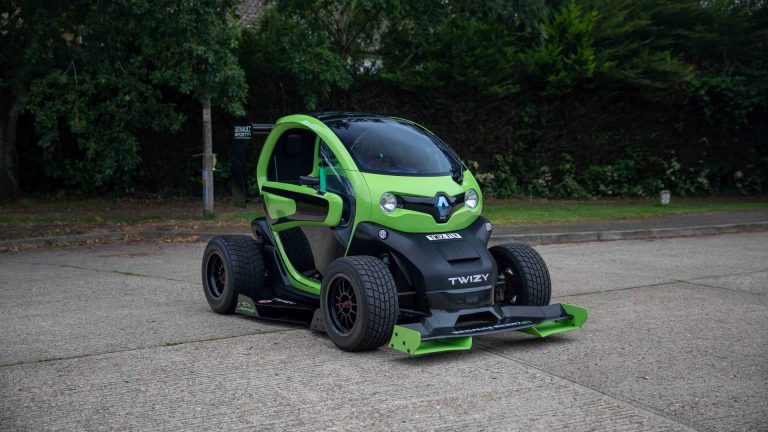 Deddy Corbuzier Hadiahi Anaknya Renault Twizy, Ini Versi Konsepnya yang Terinspirasi Mobil F1