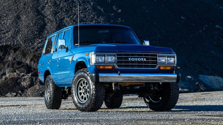 Toyota Land Cruiser FJ62 Tempuh Restorasi Maksimal, Tampil Klimis Luar Dalam