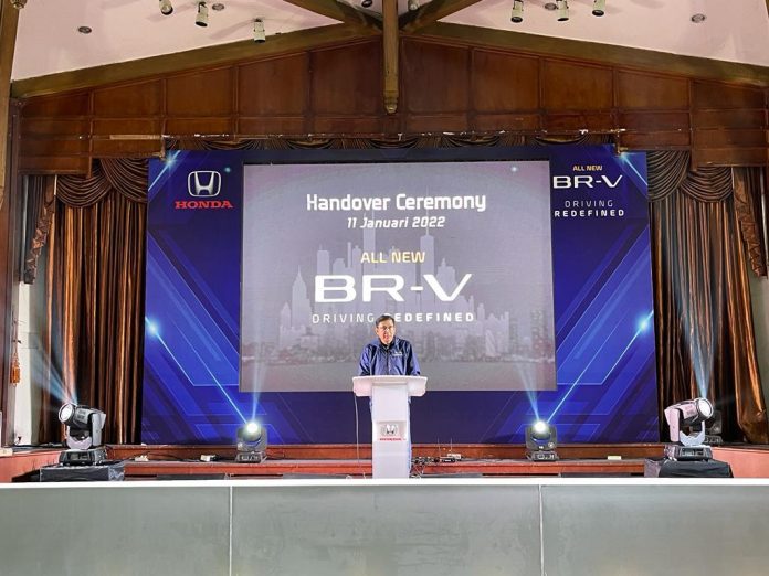Honda Semarang Center Serahkan All New Honda BR-V ke Konsumen Pertamanya 2