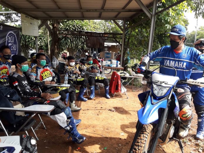 Instruktur bLU cRU Offroad Aktif Tingkatkan Skill Up (2)
