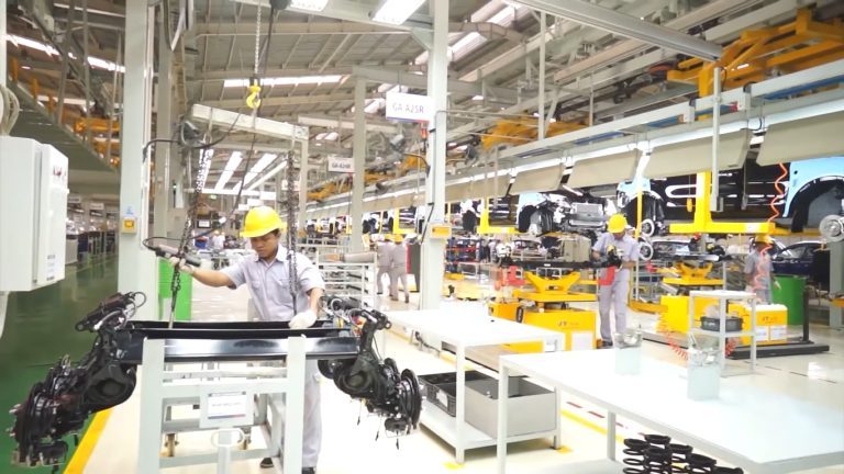 Kejar Implementasi Industri 4.0, Pabrik DFSK Indonesia Terapkan 90% Teknologi Robotik