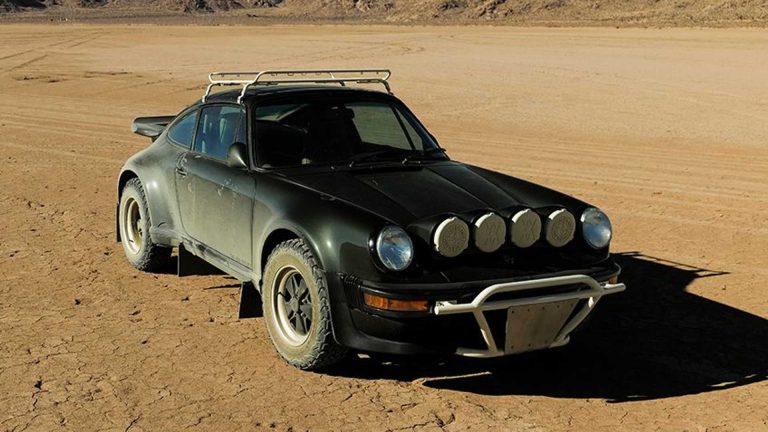Melirik Kolaborasi Apik Stone Island dan Seniman Daniel Arsham di Unit Porsche 911 Turbo 1986