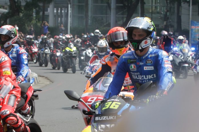 Suzuki Ecstar ikut parade motogp jakarta 3