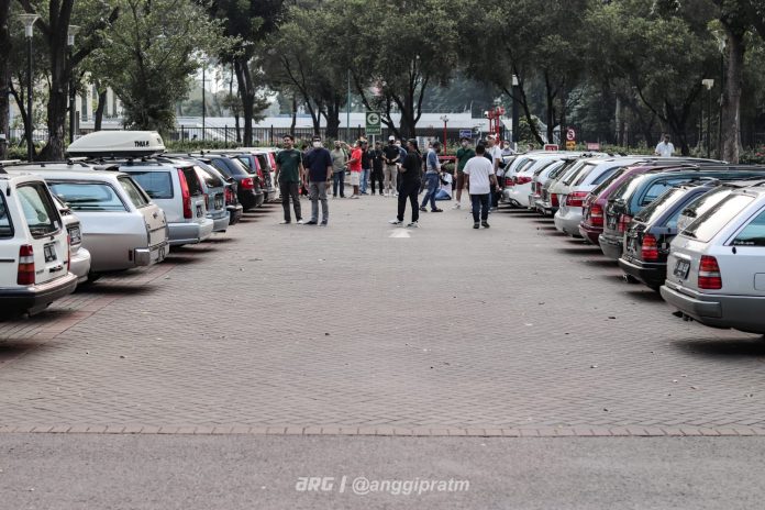 Station wagon ngabuburide 2