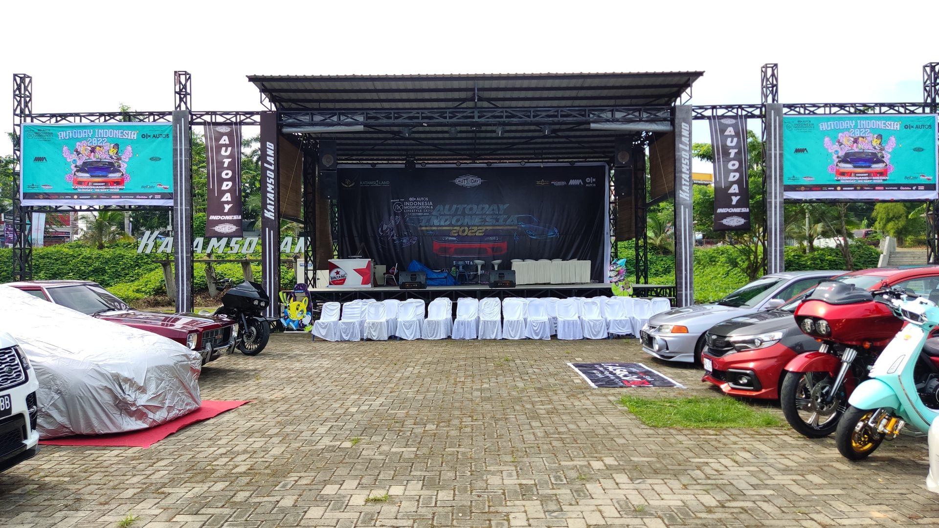 Puluhan Mobil Modifikasi di Sumatera Ramaikan Gelaran Road to OLX Autos ...