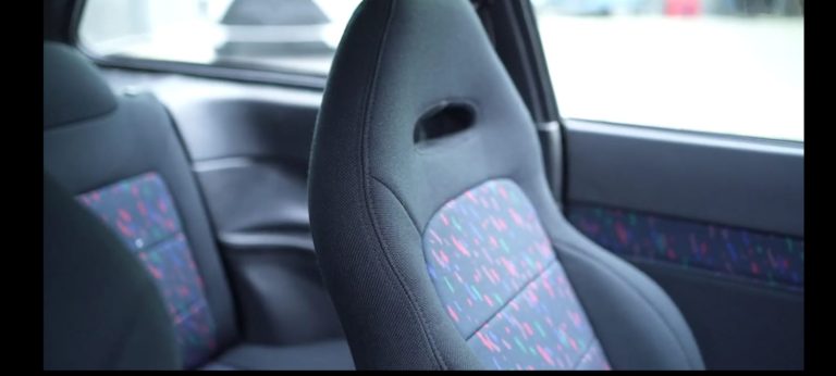 Referensi Interior Mobil Harian Makin Sporty Sarat Nuansa 1990an