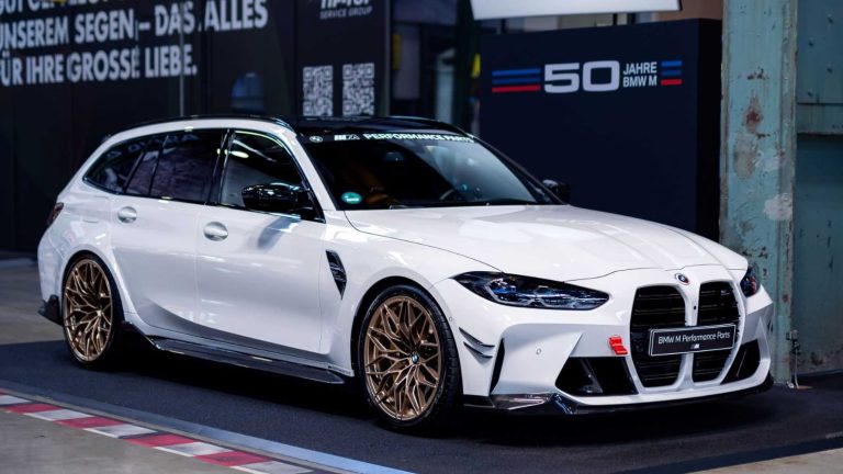Perkuat Kesan Agresif, BMW M3 Touring Terima Paket Upgrade Besutan M Performance