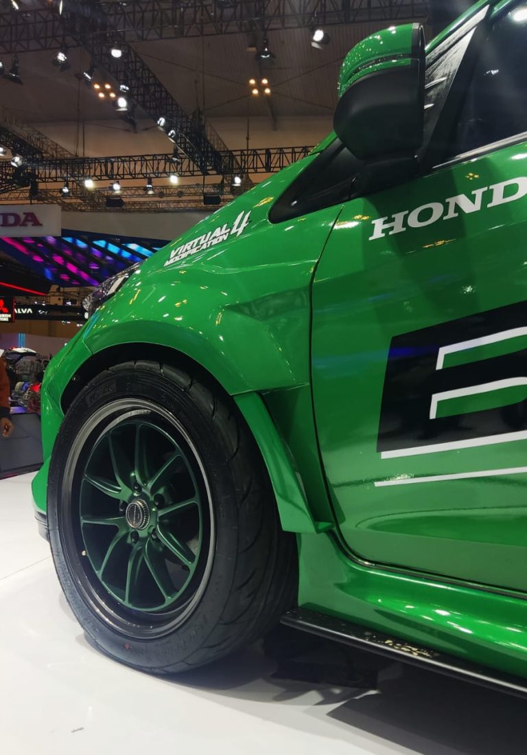 Velg Aftermarket Lenso Venom-4, Bikin Tampilan Kaki-kaki Tambah Sporty