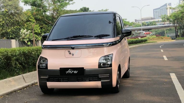 Sensasi Mencoba Wuling Air EV Bikin Pengen Dimiliki Kaum Milenial