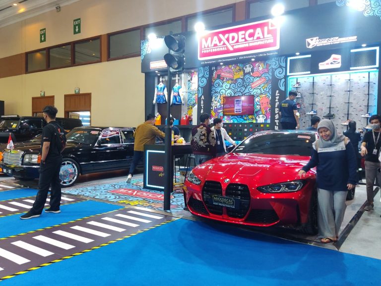 Maxdecal Bawa Kejutan Baru di OLX Autos IMX 2023 Semarang Car Meetup