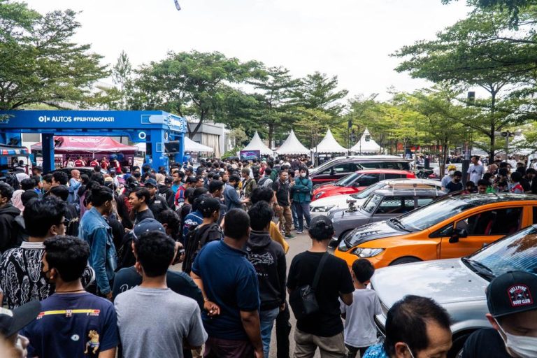 Promo Menarik Produk Aftermarket dan Lifestyle di OLX Autos IMX 2023 Semarang Car Meetup