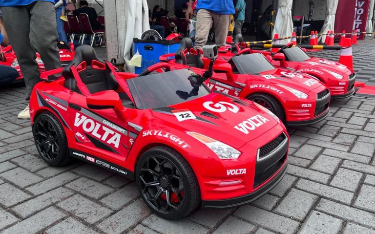 Kolaborasi SHP Toys dan Garasi Drift Perkenalkan Volta 5052 Skylight Drift Series, Mainan Mobil Drift Anak Pertama di Indonesia