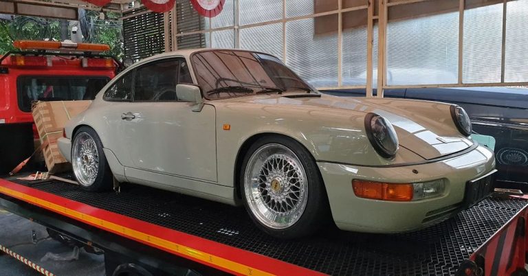 Vertue Concept Sulap Interior Porsche 911 (964) Makin Resik Bertema Period-Correct