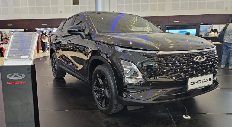 Chery Tiggo 8 Pro dan Omoda 5 Raih Penghargaan di IIMS 2023 Surabaya