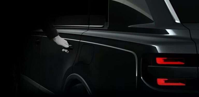 Toyota Rilis Teaser Calon SUV Premium, Toyota Century SUV?