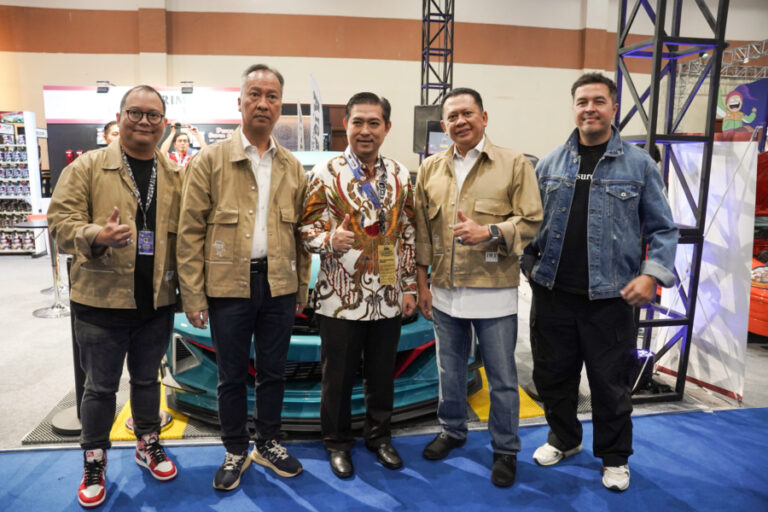 Acara Puncak OLX IMX 2023 Resmi Dibuka, Gaet Semua Stakeholder Industri Otomotif dan Modifikasi Indonesia Melalui Ragam Kolaborasi